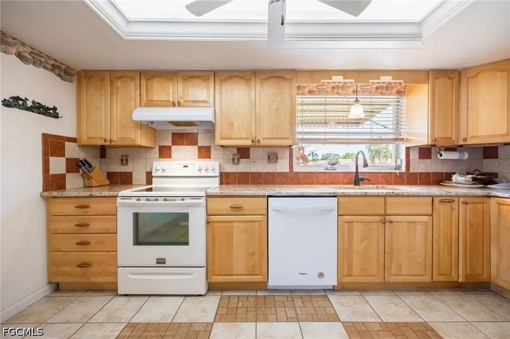 5585 Hamlet Lane Fort Myers FL 33919