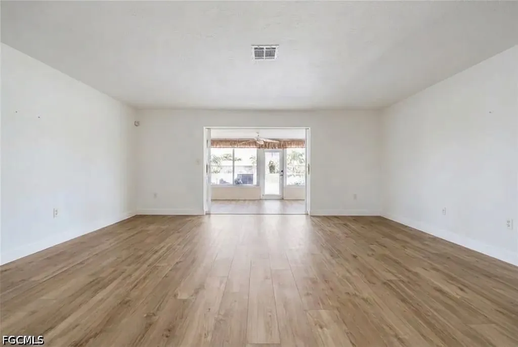 5585 Hamlet Lane Fort Myers FL 33919