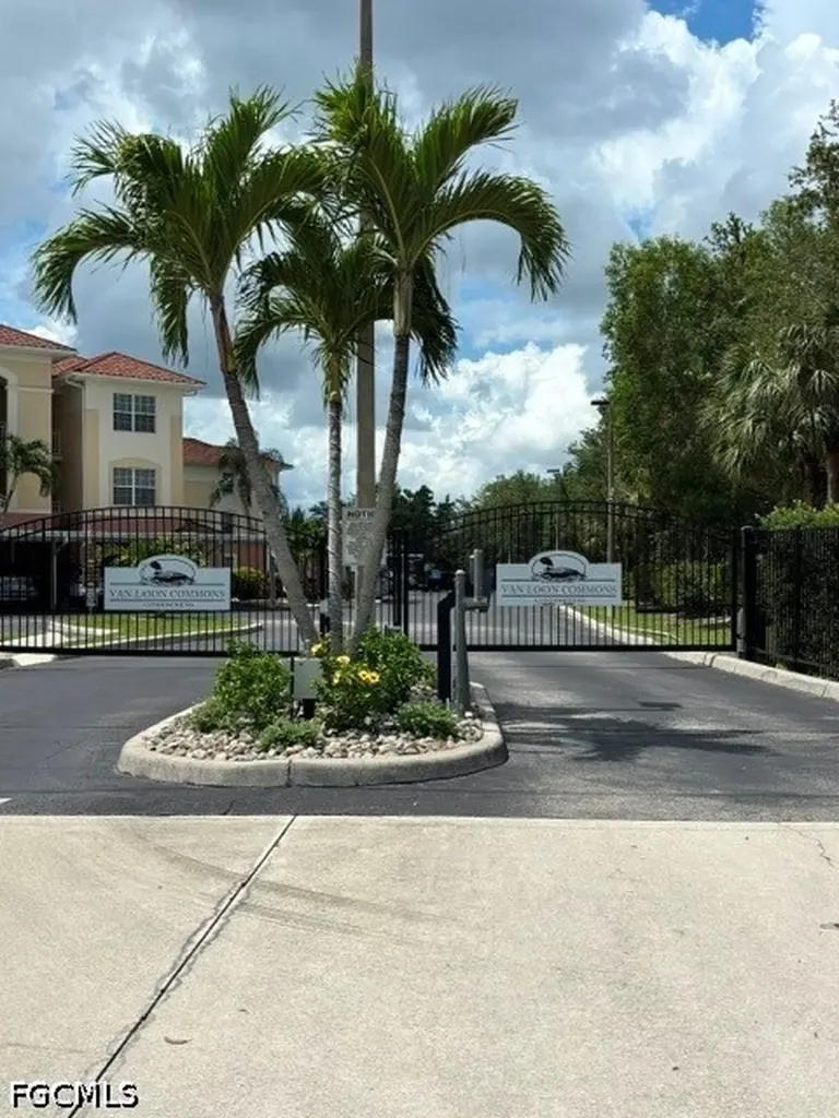 Cape Coral FL, 1109 Van Loon Commons Circle, Unit 204