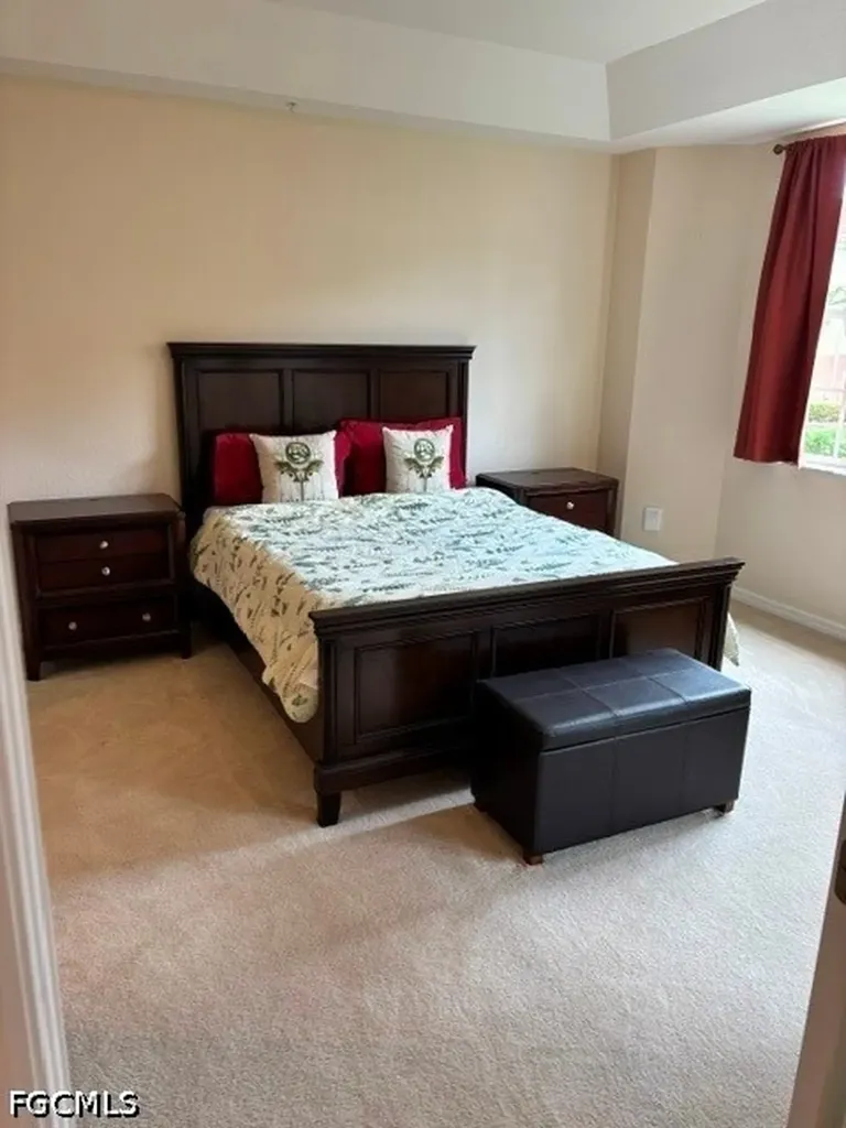 1109 Van Loon Commons Circle Cape Coral FL 33909