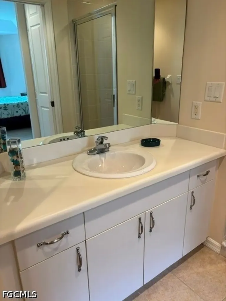 1109 Van Loon Commons Circle Cape Coral FL 33909