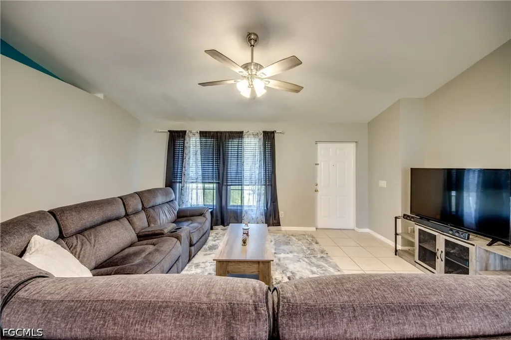 3227 Santa Barbara Boulevard Cape Coral FL 33914