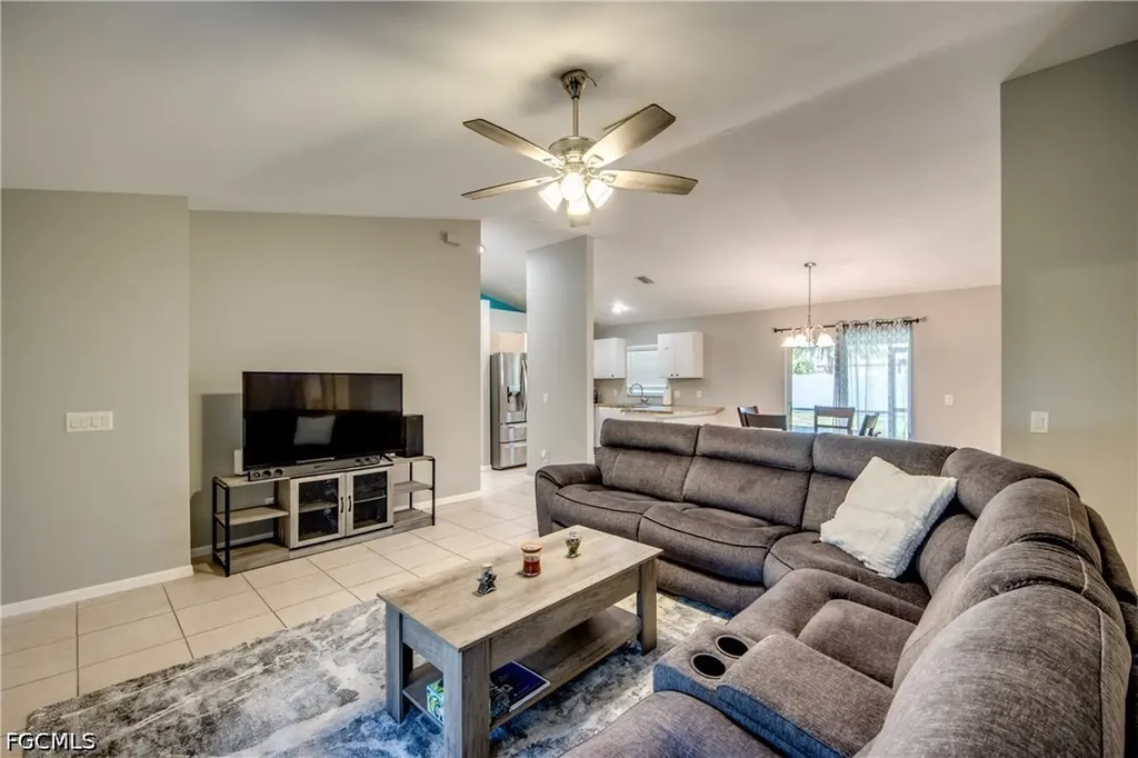 3227 Santa Barbara Boulevard Cape Coral FL 33914