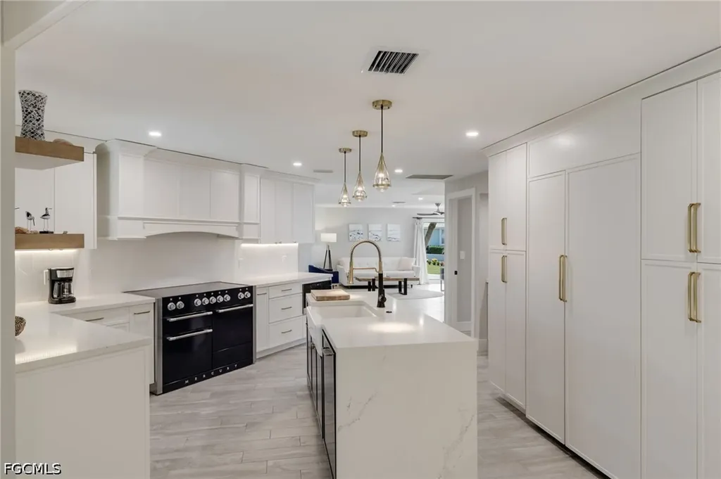 1206 Par View Drive Sanibel FL 33957