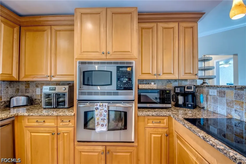 2919 SW 2nd Place Cape Coral FL 33914