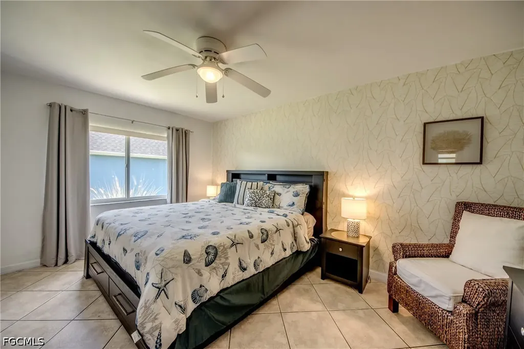 2919 SW 2nd Place Cape Coral FL 33914
