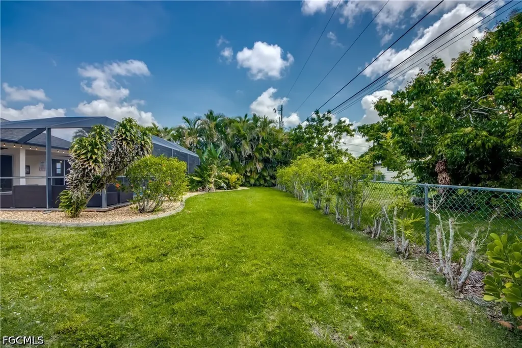 2919 SW 2nd Place Cape Coral FL 33914