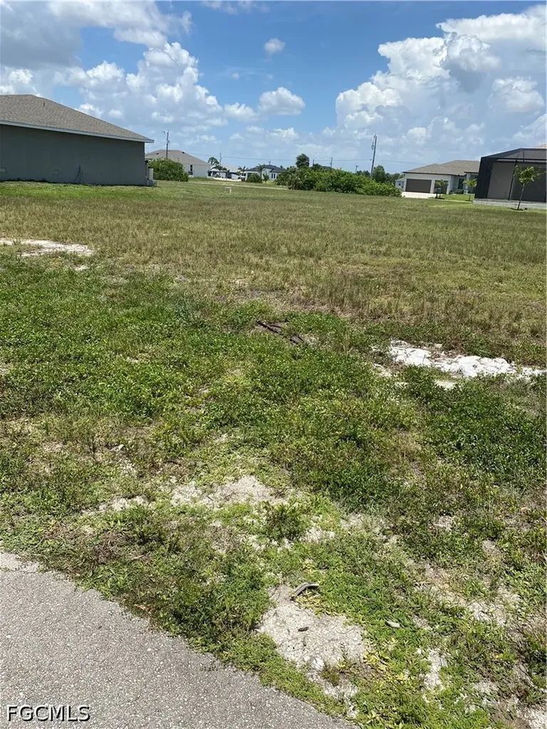 3515 NW 42nd Avenue Cape Coral FL 33993