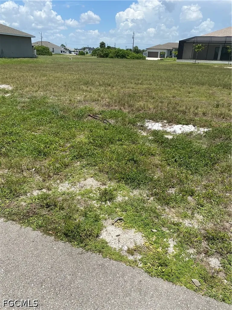 3515 NW 42nd Avenue Cape Coral FL 33993
