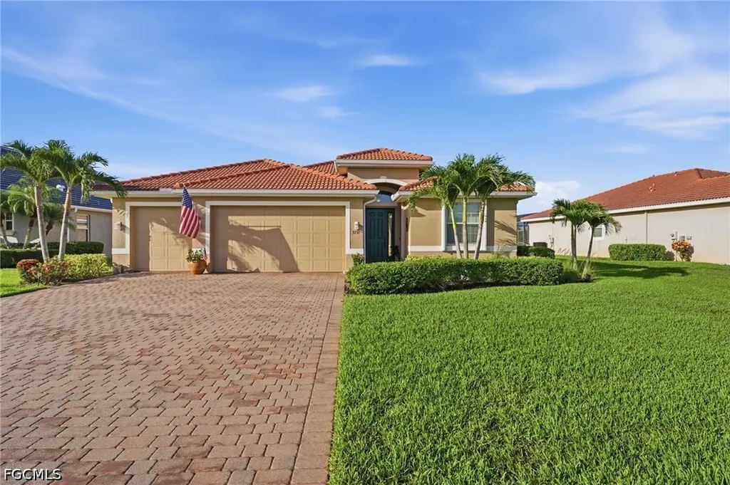 3236 Magnolia Landing Lane North Fort Myers FL 33917