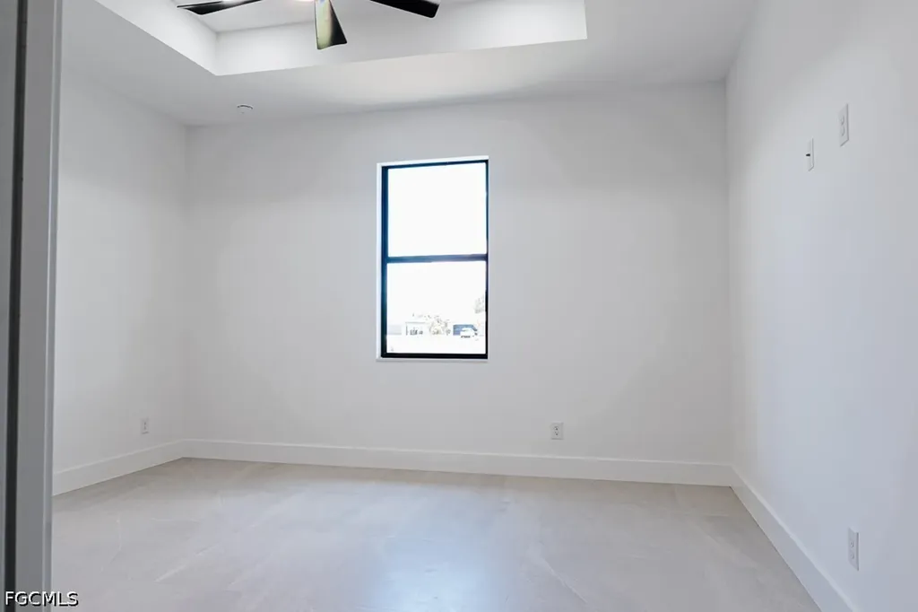 1813 NE 1st Avenue Cape Coral FL 33909