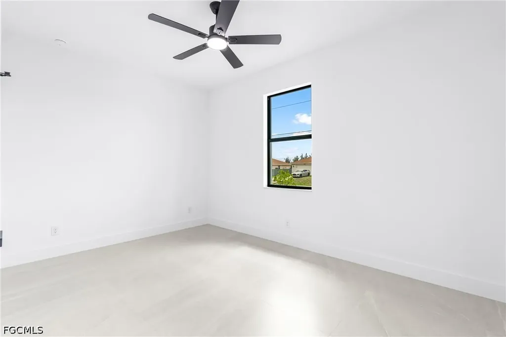 1813 NE 1st Avenue Cape Coral FL 33909