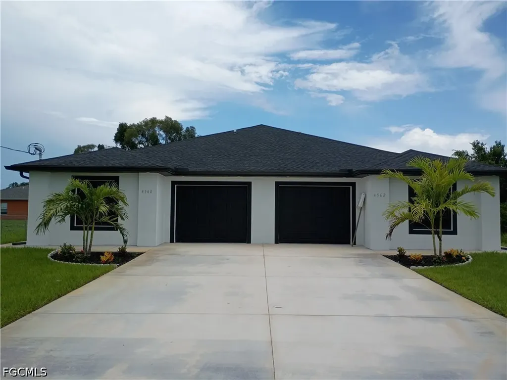4560/4562 Golfview Boulevard Lehigh Acres FL 33973