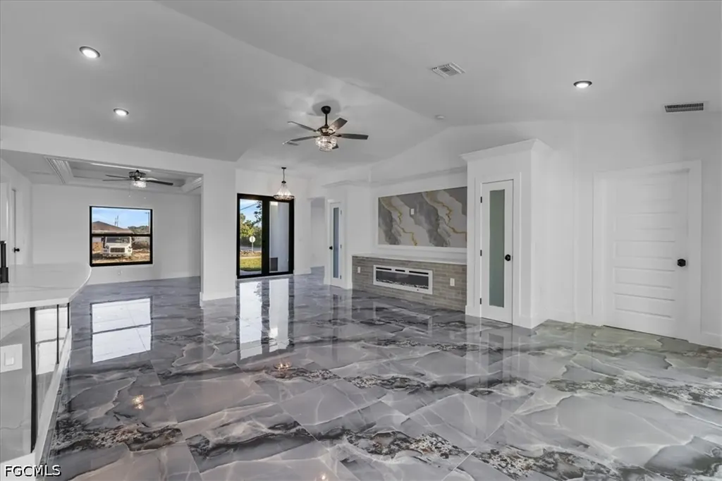 2900 3rd Street SW Lehigh Acres FL 33976