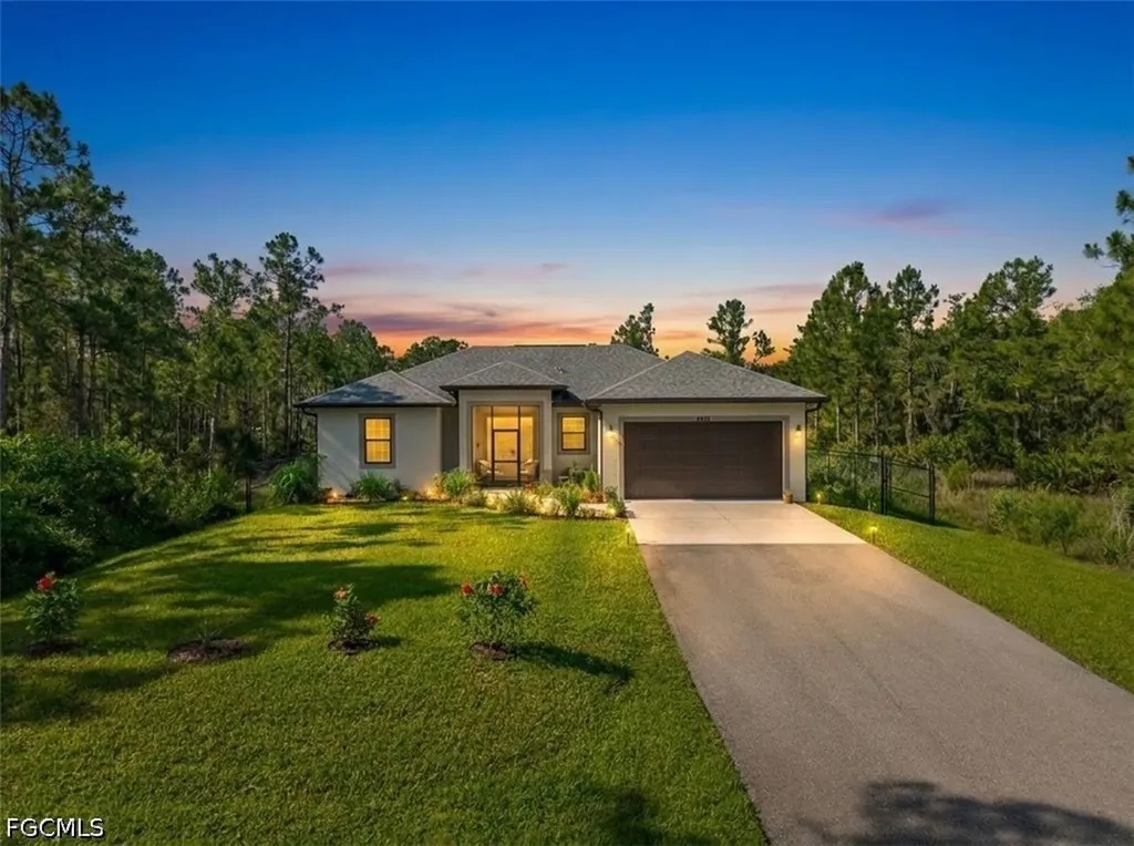 4432 45th Avenue NE Naples FL 34120