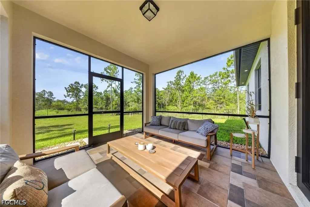 4432 45th Avenue NE Naples FL 34120