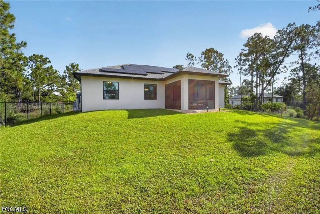 4432 45th Avenue NE Naples FL 34120