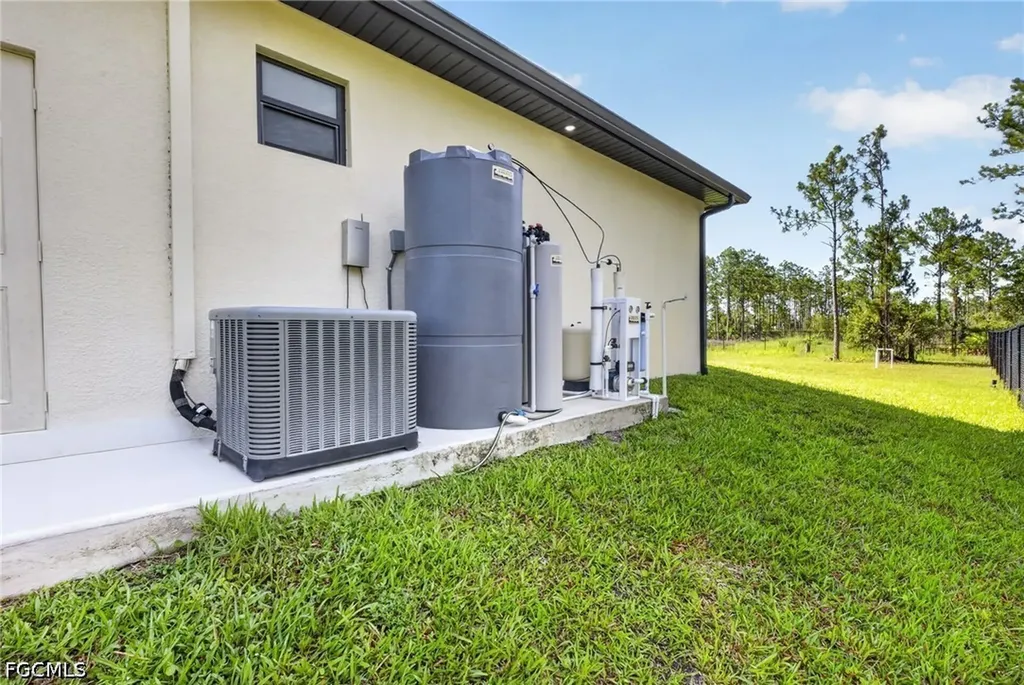 4432 45th Avenue NE Naples FL 34120