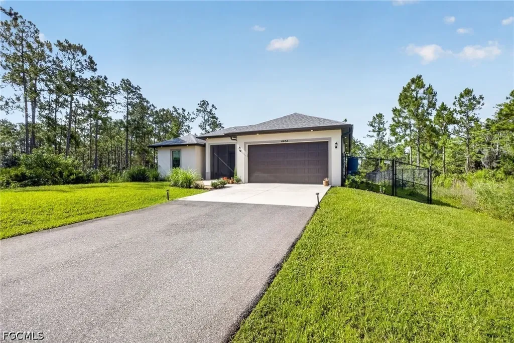 4432 45th Avenue NE Naples FL 34120