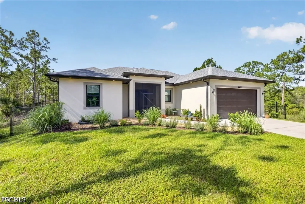 4432 45th Avenue NE Naples FL 34120