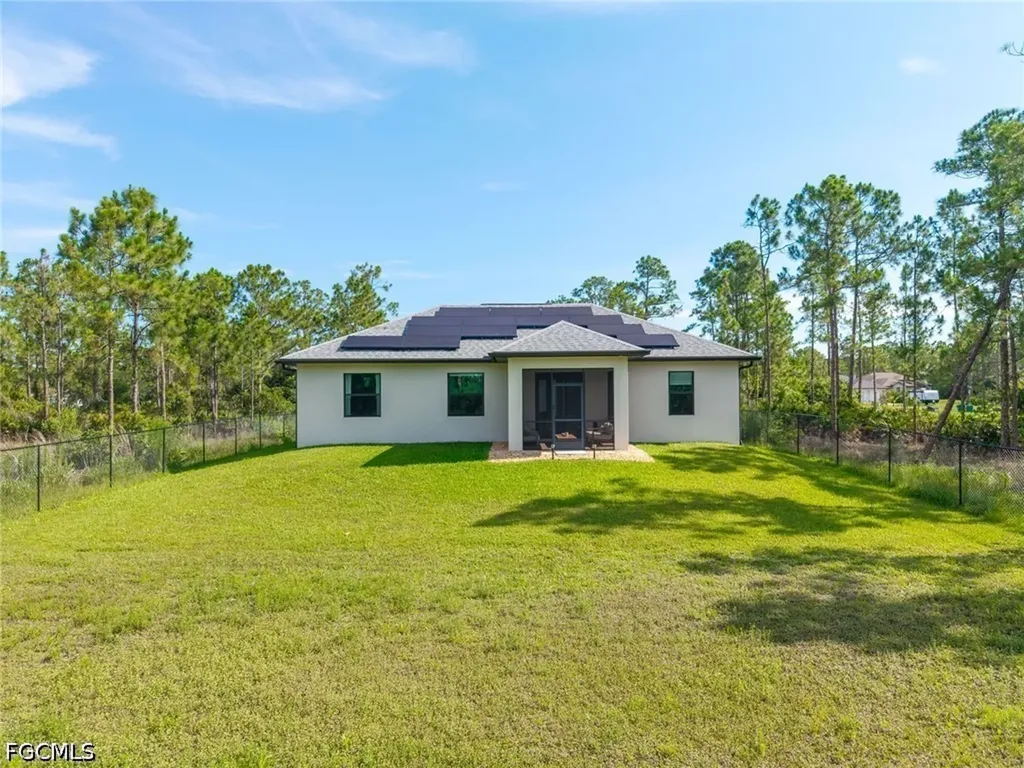 4432 45th Avenue NE Naples FL 34120