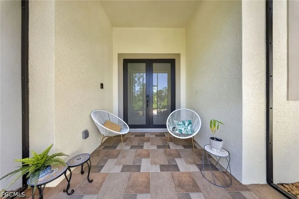 4432 45th Avenue NE Naples FL 34120