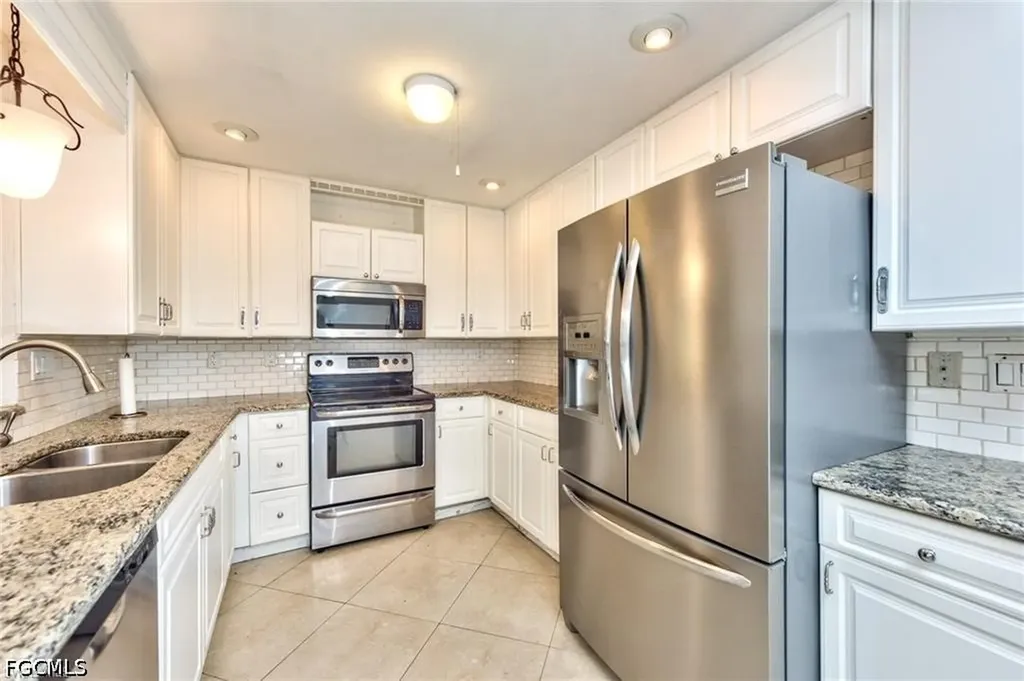 1495 Cranville Square Fort Myers FL 33919
