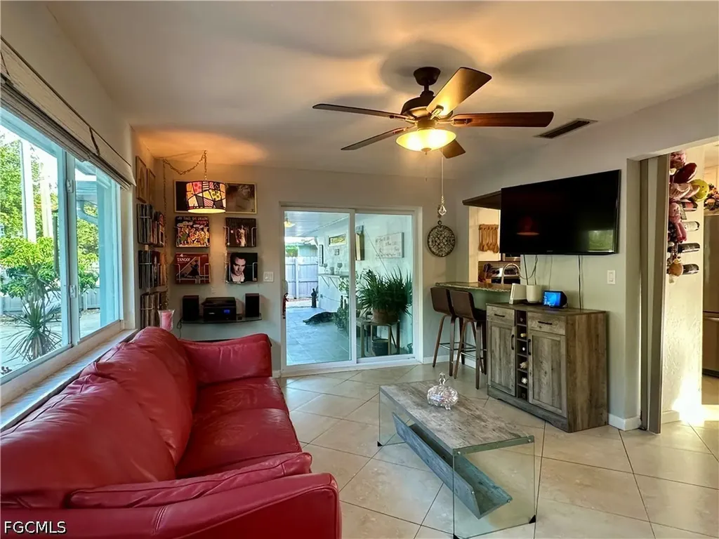 1495 Cranville Square Fort Myers FL 33919