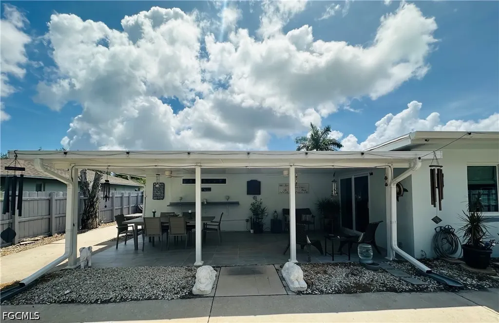 1495 Cranville Square Fort Myers FL 33919