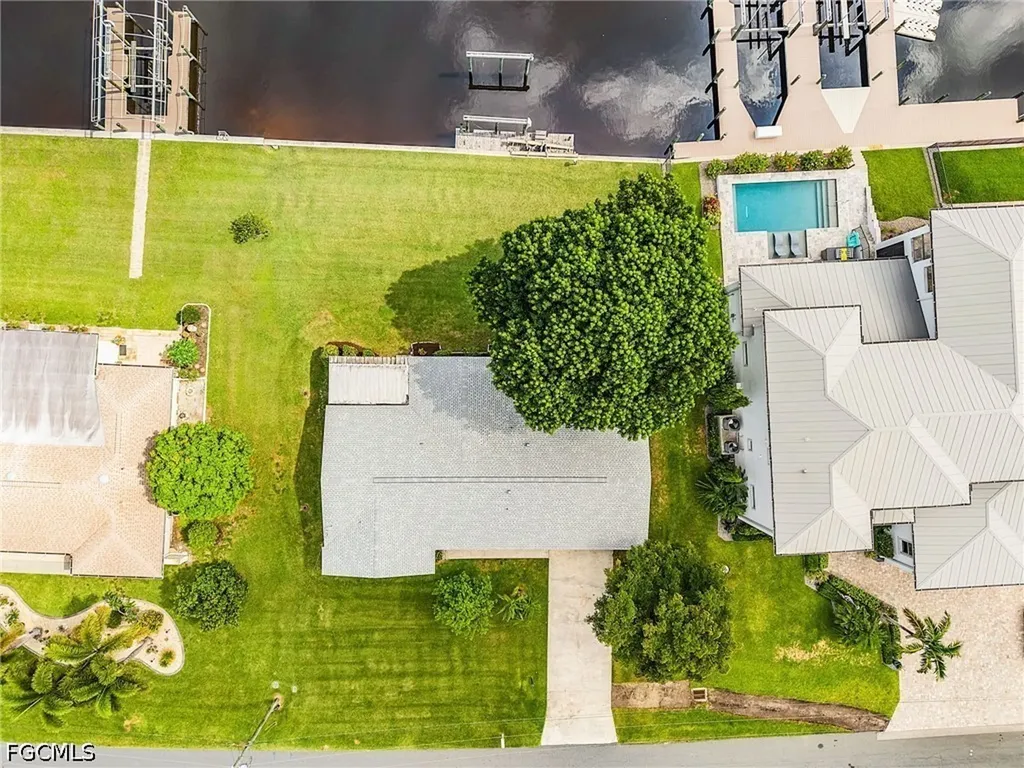 2068 Club House Road North Fort Myers FL 33917