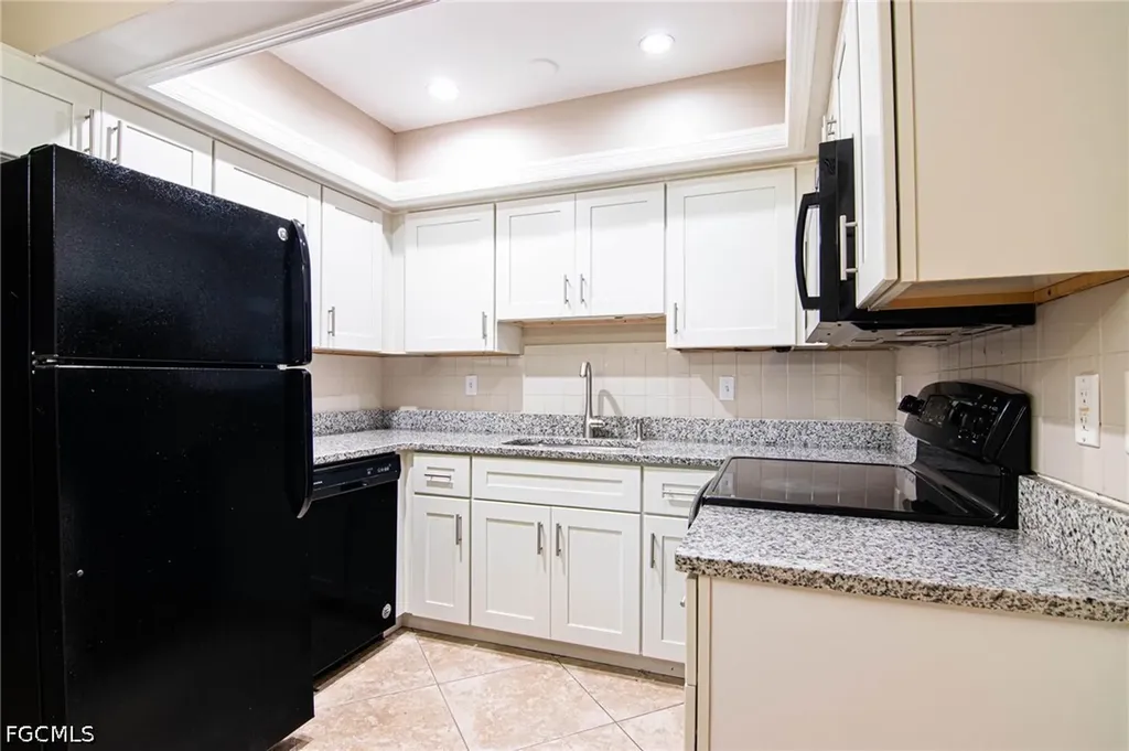 624 SE 13th Street Cape Coral FL 33990