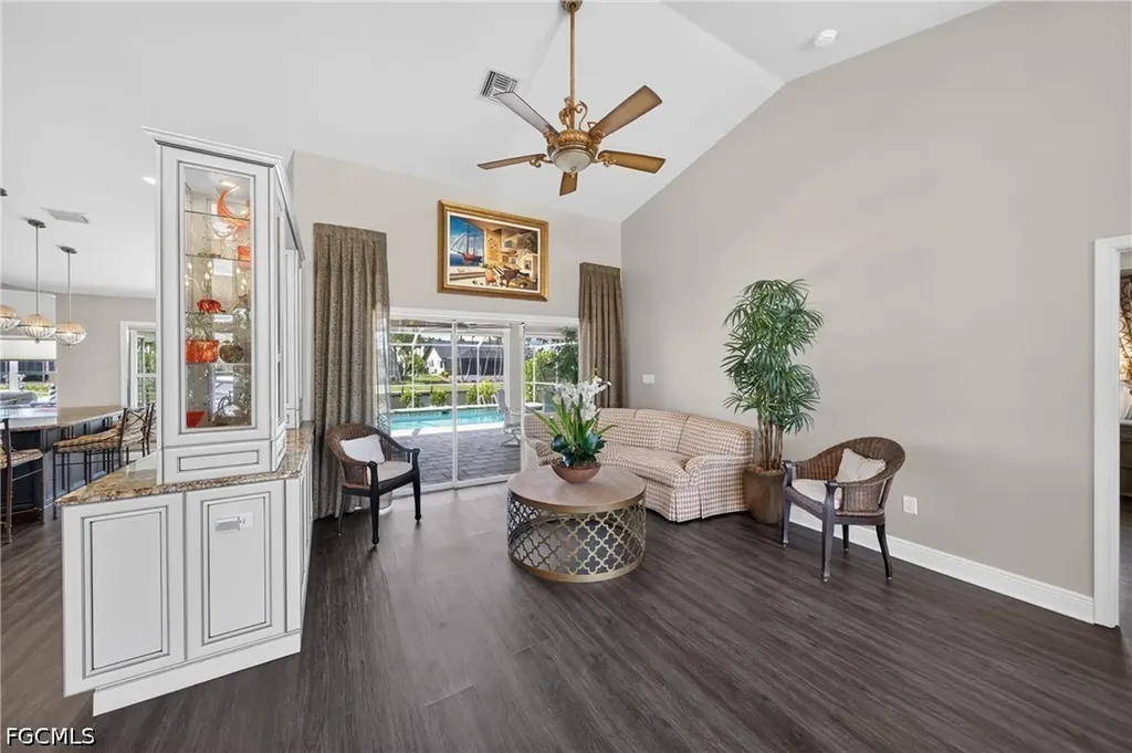 1425 SW 50th Street Cape Coral FL 33914