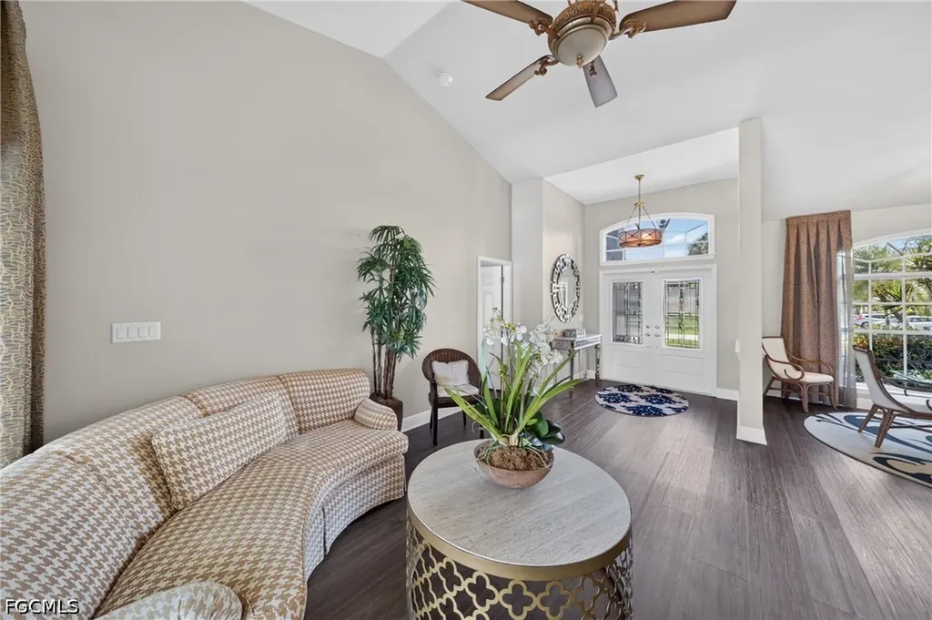 1425 SW 50th Street Cape Coral FL 33914