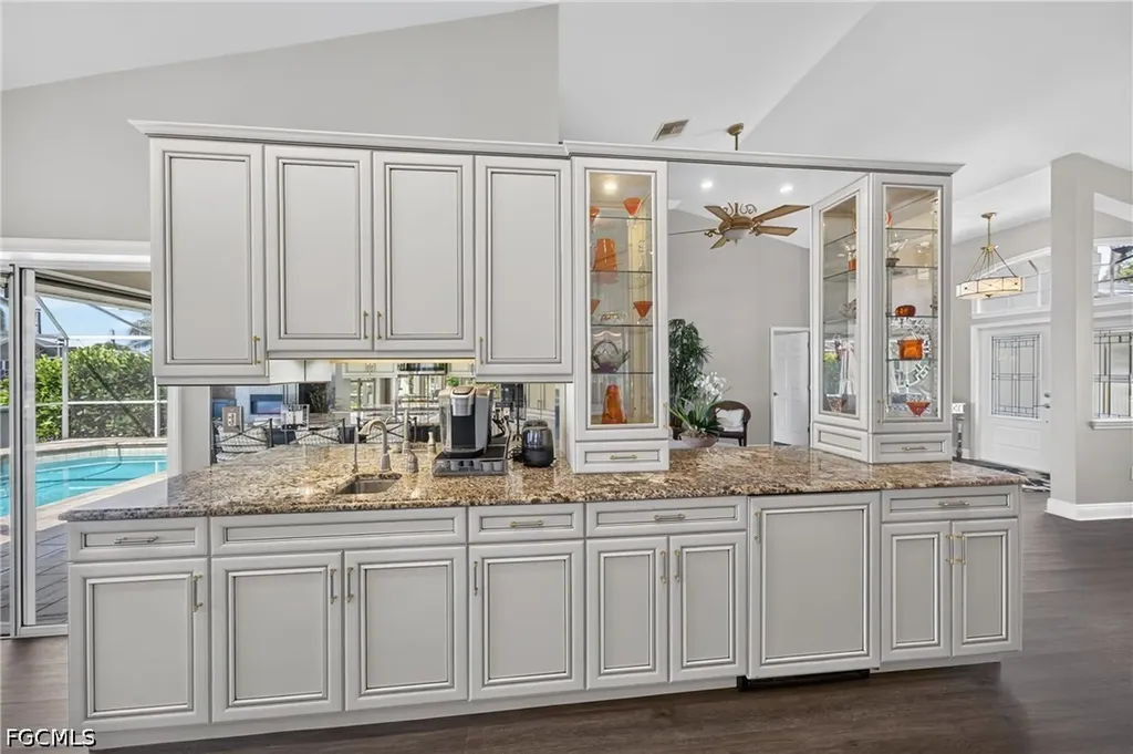 1425 SW 50th Street Cape Coral FL 33914