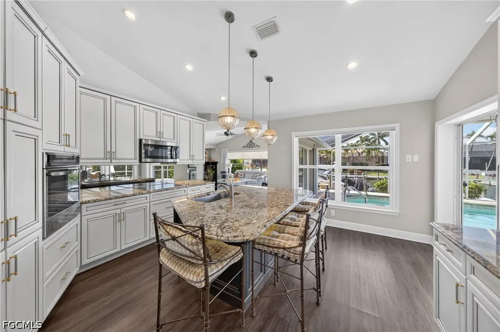 1425 SW 50th Street Cape Coral FL 33914