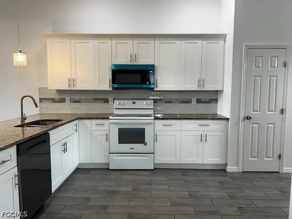 2202 Haviland Avenue S Lehigh Acres FL 33973