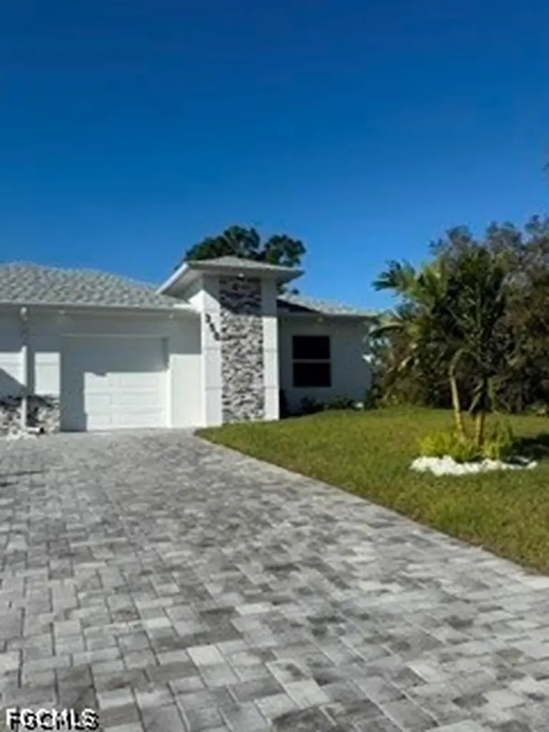 350 Limerick Avenue S Lehigh Acres FL 33974