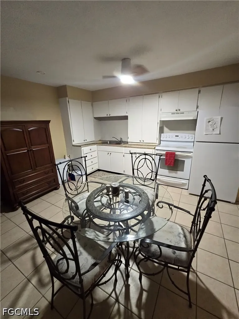 4901 Victoria Drive Cape Coral FL 33904