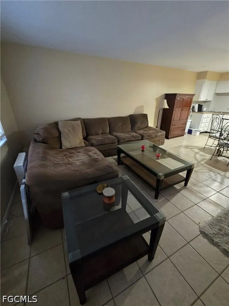 4901 Victoria Drive Cape Coral FL 33904