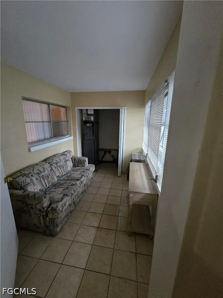 4901 Victoria Drive Cape Coral FL 33904