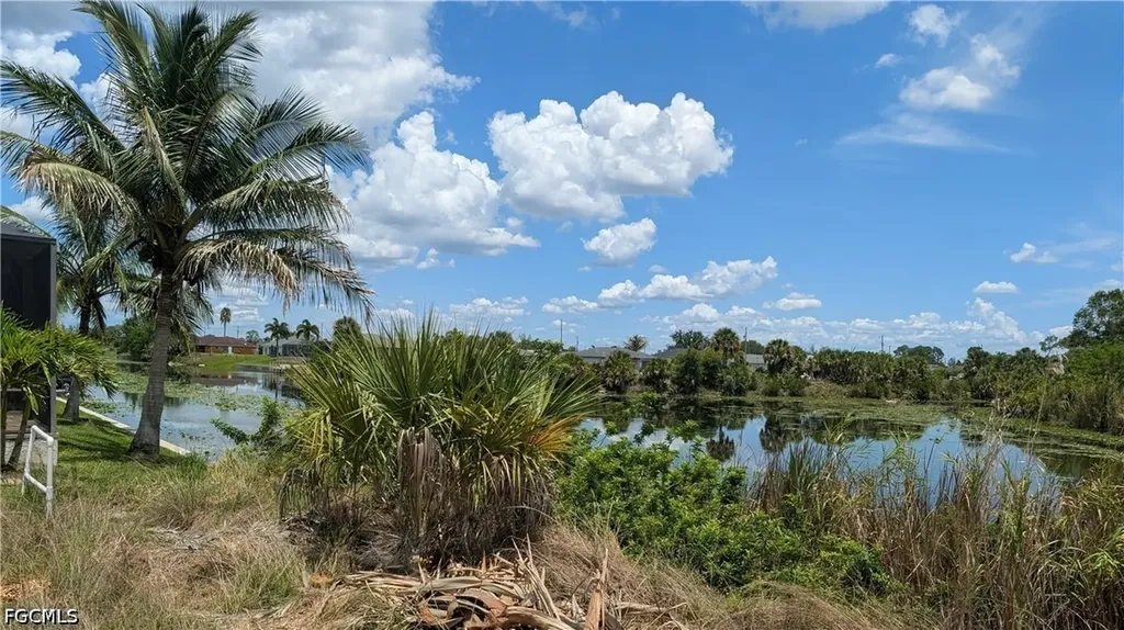 1226 NE 40th Street Cape Coral FL 33909