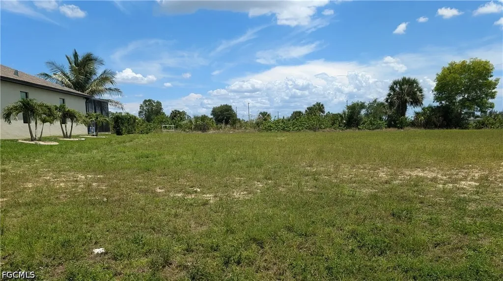 1226 NE 40th Street Cape Coral FL 33909