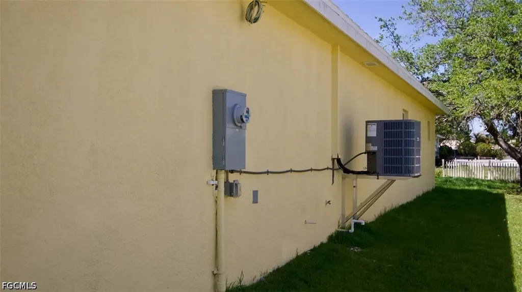3433 Jeffcott Street Fort Myers FL 33916