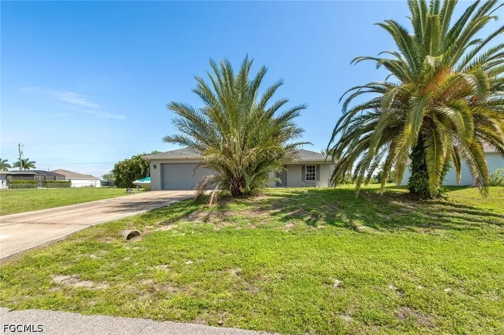 2049 NE 25th Street Cape Coral FL 33909