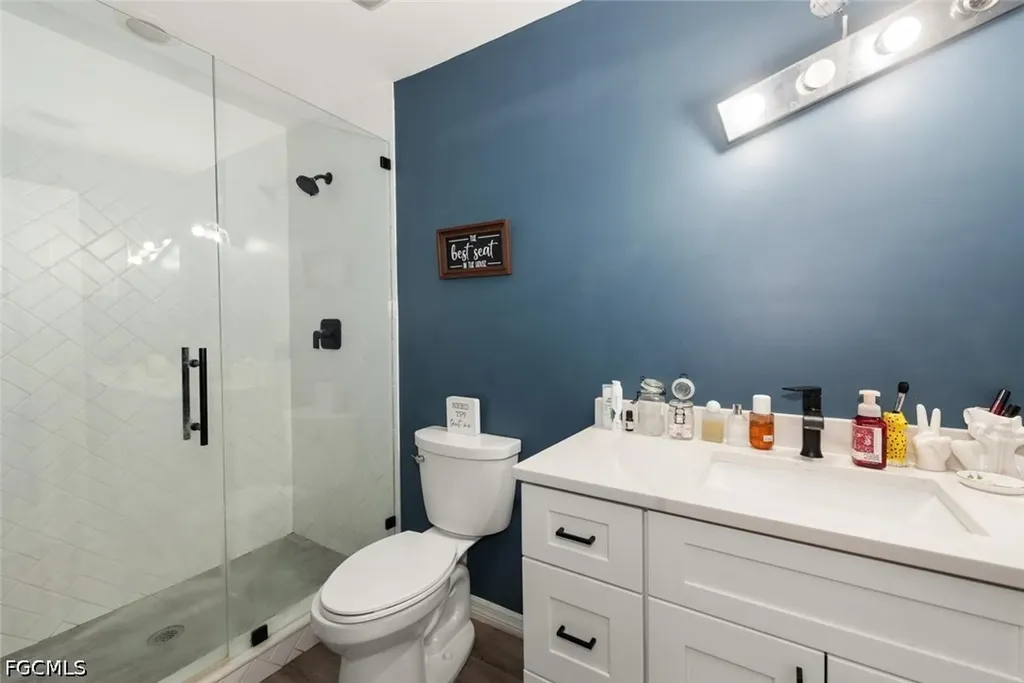 2049 NE 25th Street Cape Coral FL 33909