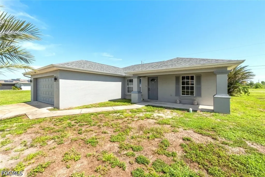 2049 NE 25th Street Cape Coral FL 33909