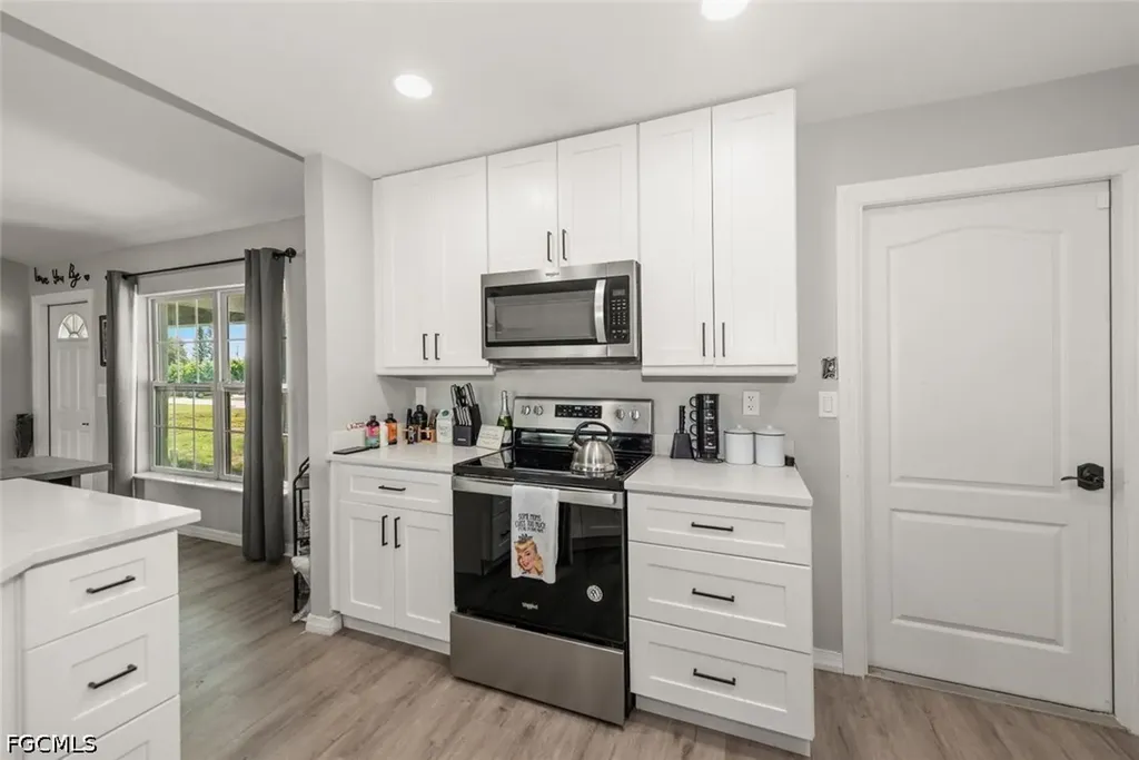 2049 NE 25th Street Cape Coral FL 33909