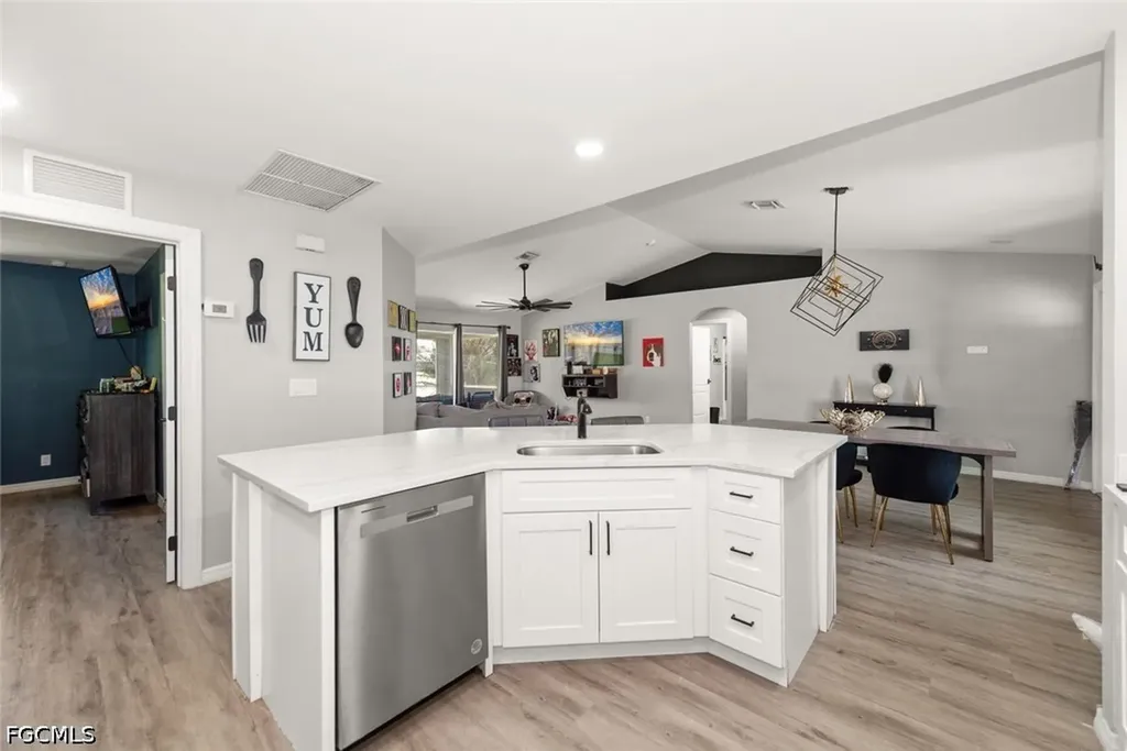 2049 NE 25th Street Cape Coral FL 33909