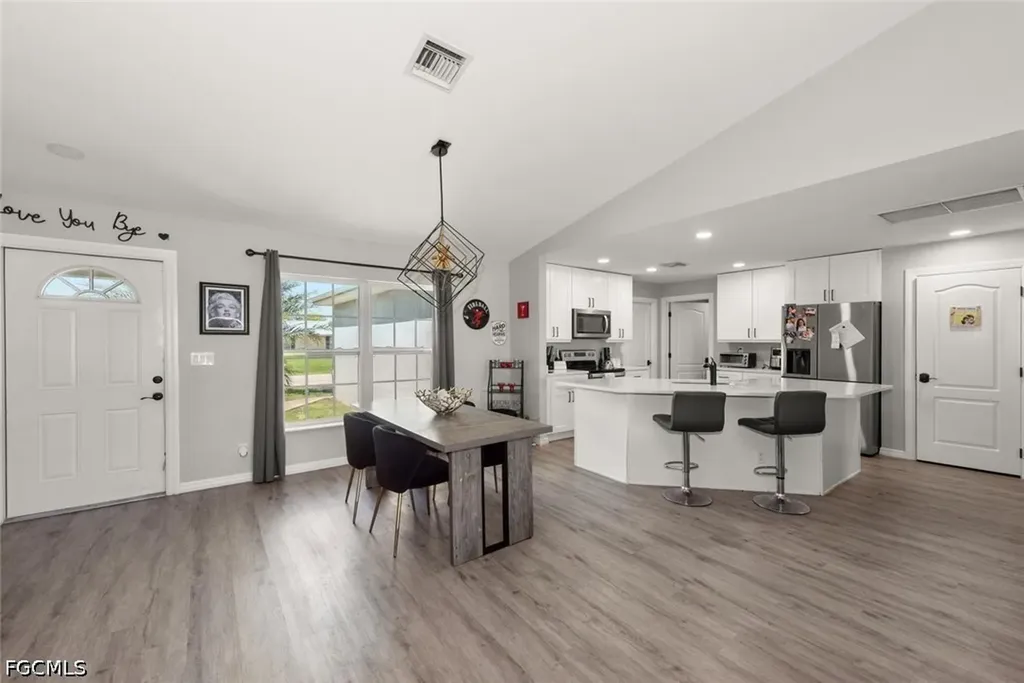 2049 NE 25th Street Cape Coral FL 33909