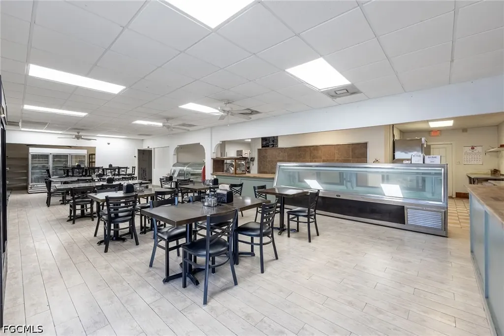 916 SE 14th Avenue Cape Coral FL 33990